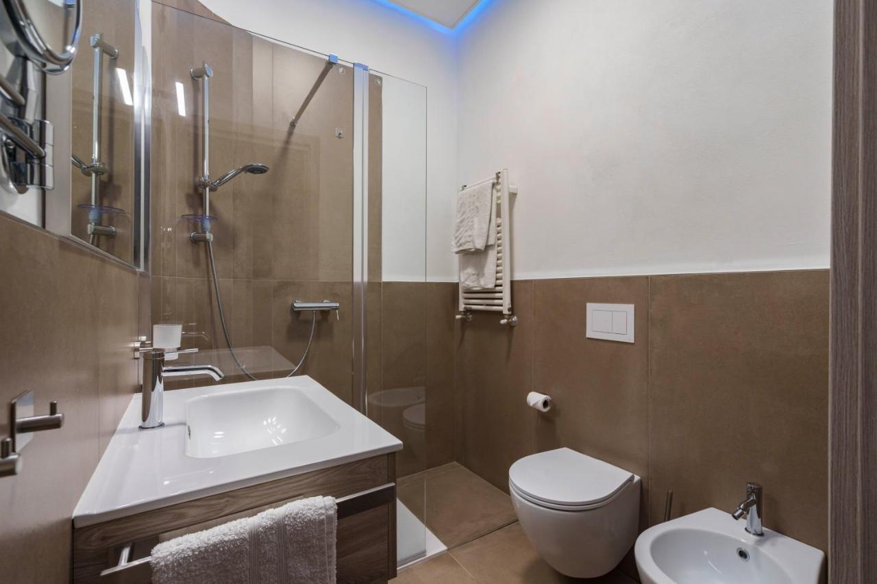 Lake Apartment Primea シルミオーネ エクステリア 写真